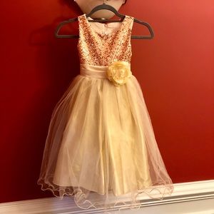 Little Girl’s yellow/gold fancy dress